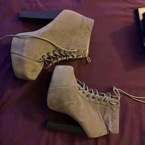 Size 9 platform booties